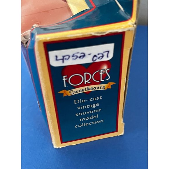 LLEDO - Diecast 1935 Morris Parcels van WWII Forces Sweethearts, Vera Lynn - Picture 6 of 8